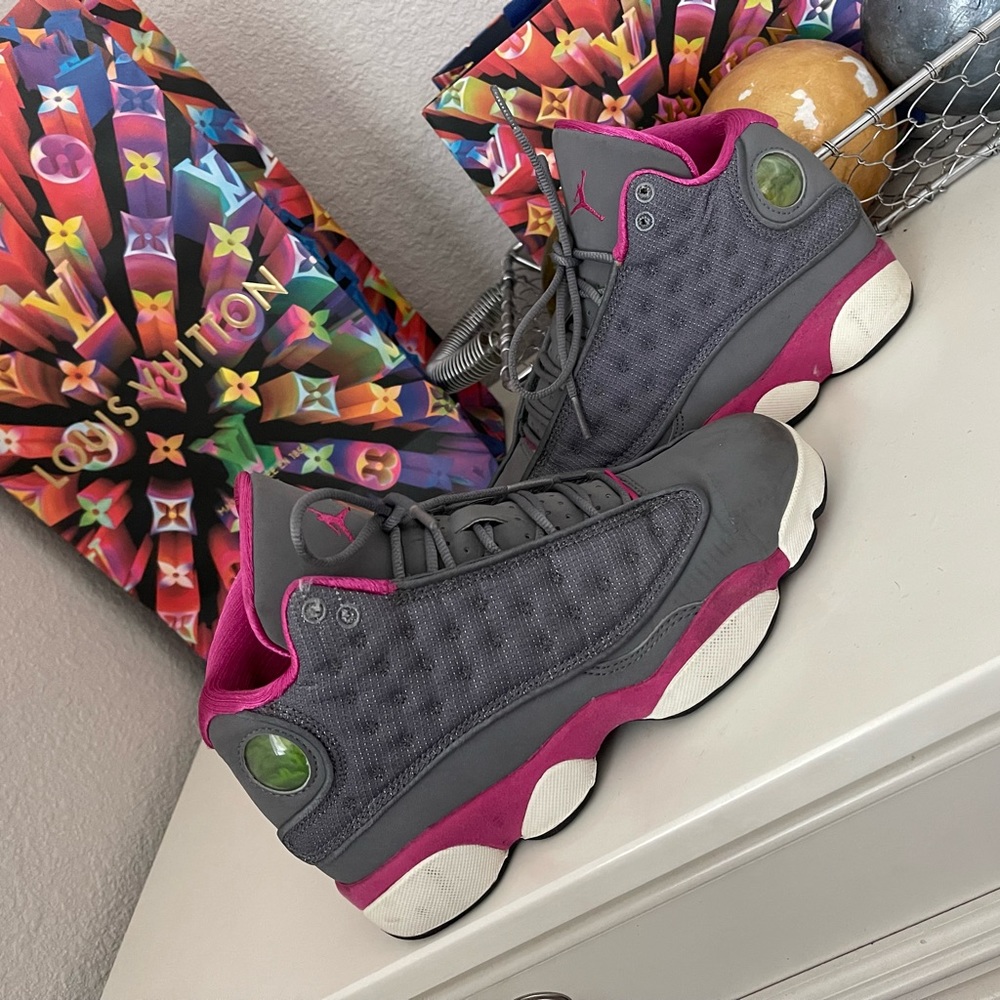 2013 Air Jordan 13 Retro GS 'Grey Fusion Pink' A Woman’s Girls Kids Size 4.5 Y